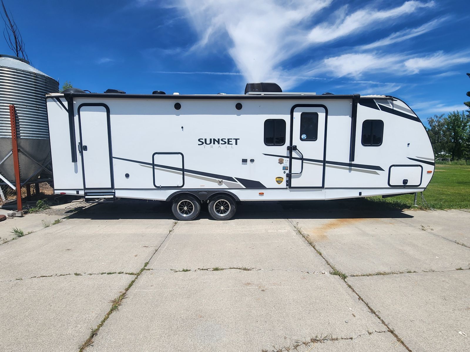 2022 Sunset Trail 25th Anniversary Edition (SS272BH)