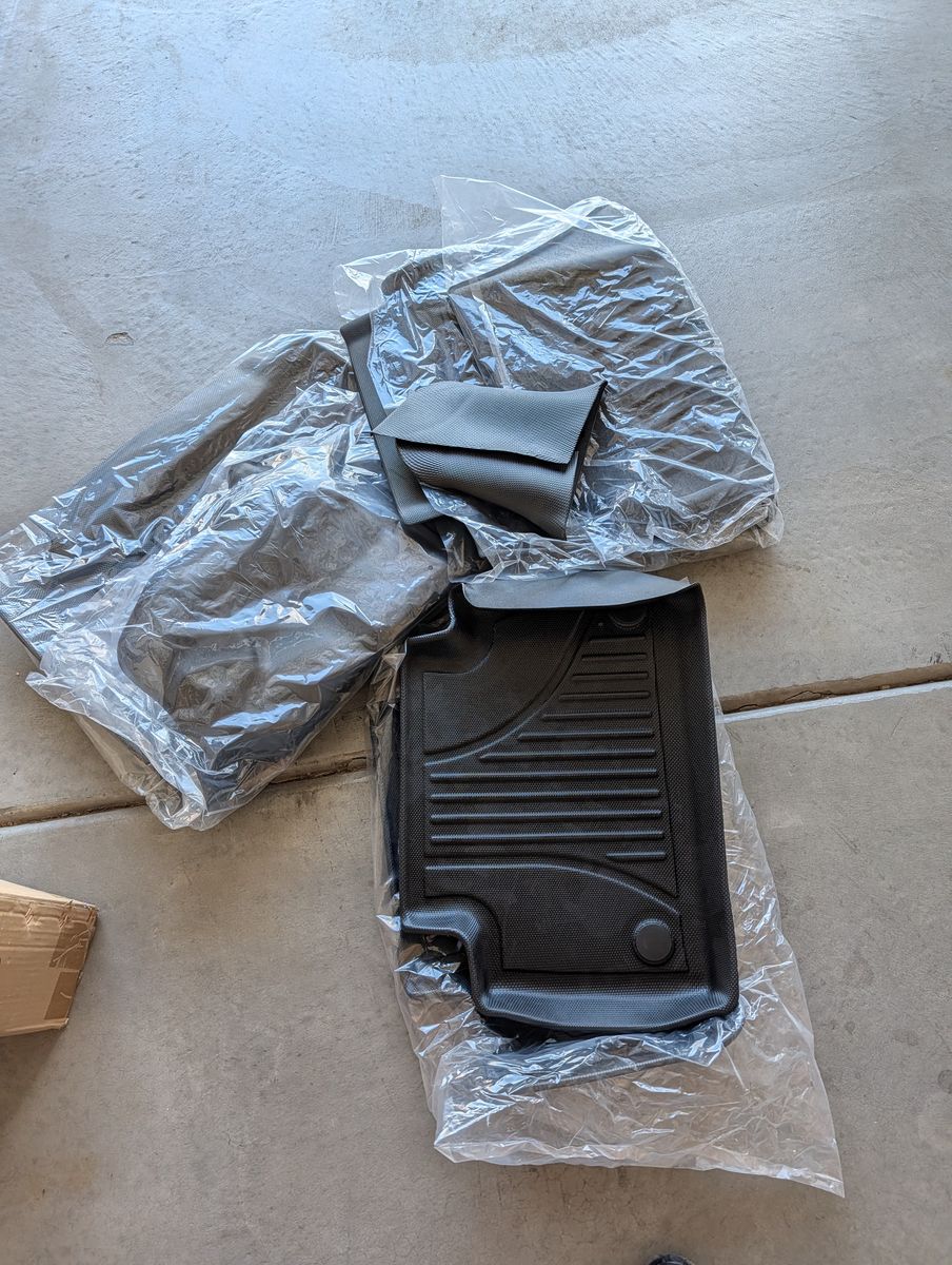2018-2024 Audi Q5 and sq5 all weather floor mats