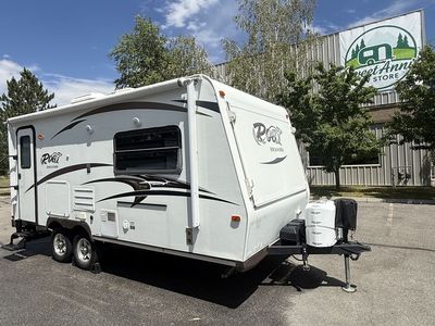 2015 21DK Rockwood Roo Hybrid Travel Trailer with Pop Out Bunks