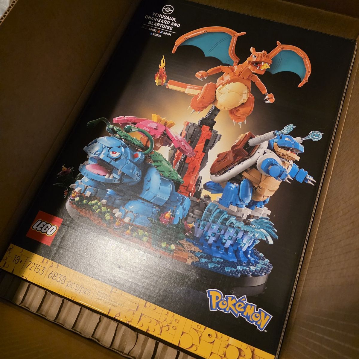 Brand New Lego Pokémon Evolutions. Charizard +