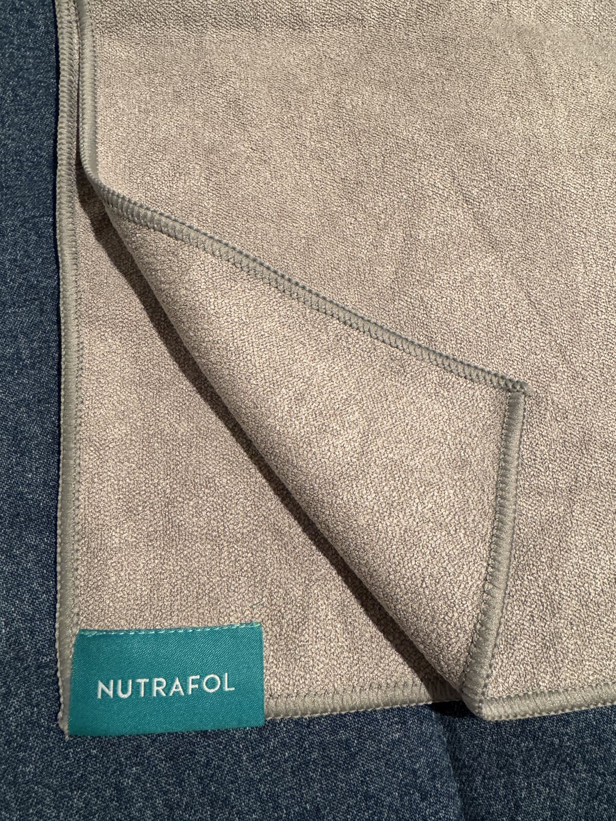 Nutrafol Microfiber Hair Towel  NEW