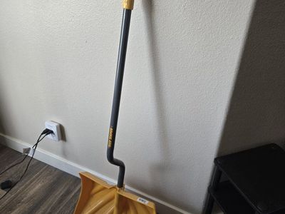 True Temper Snow Shovel