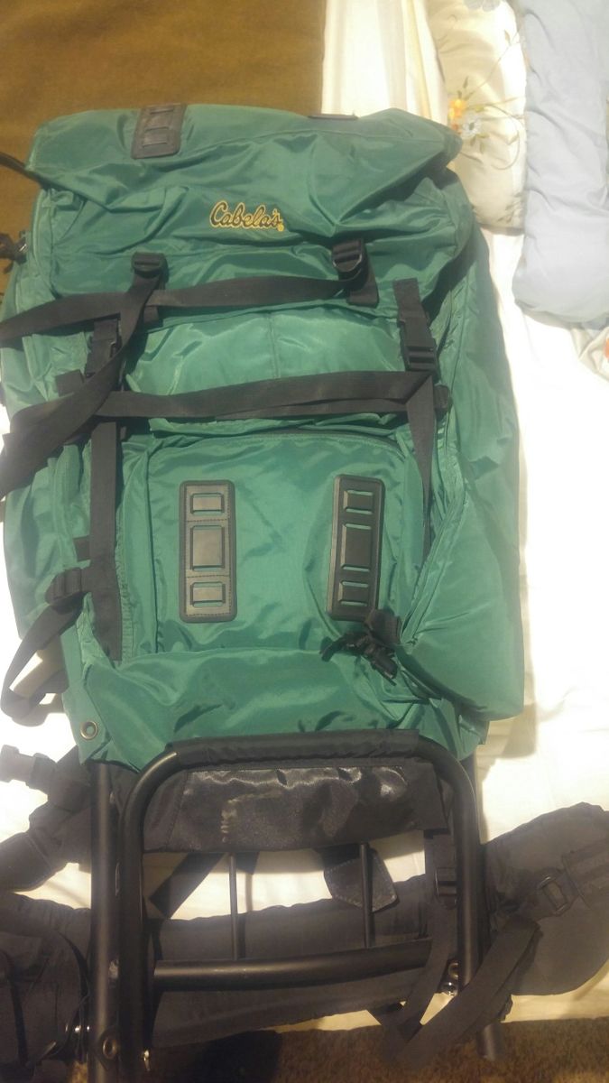 brand new Cabelas Alaskan frame pack/game hauler