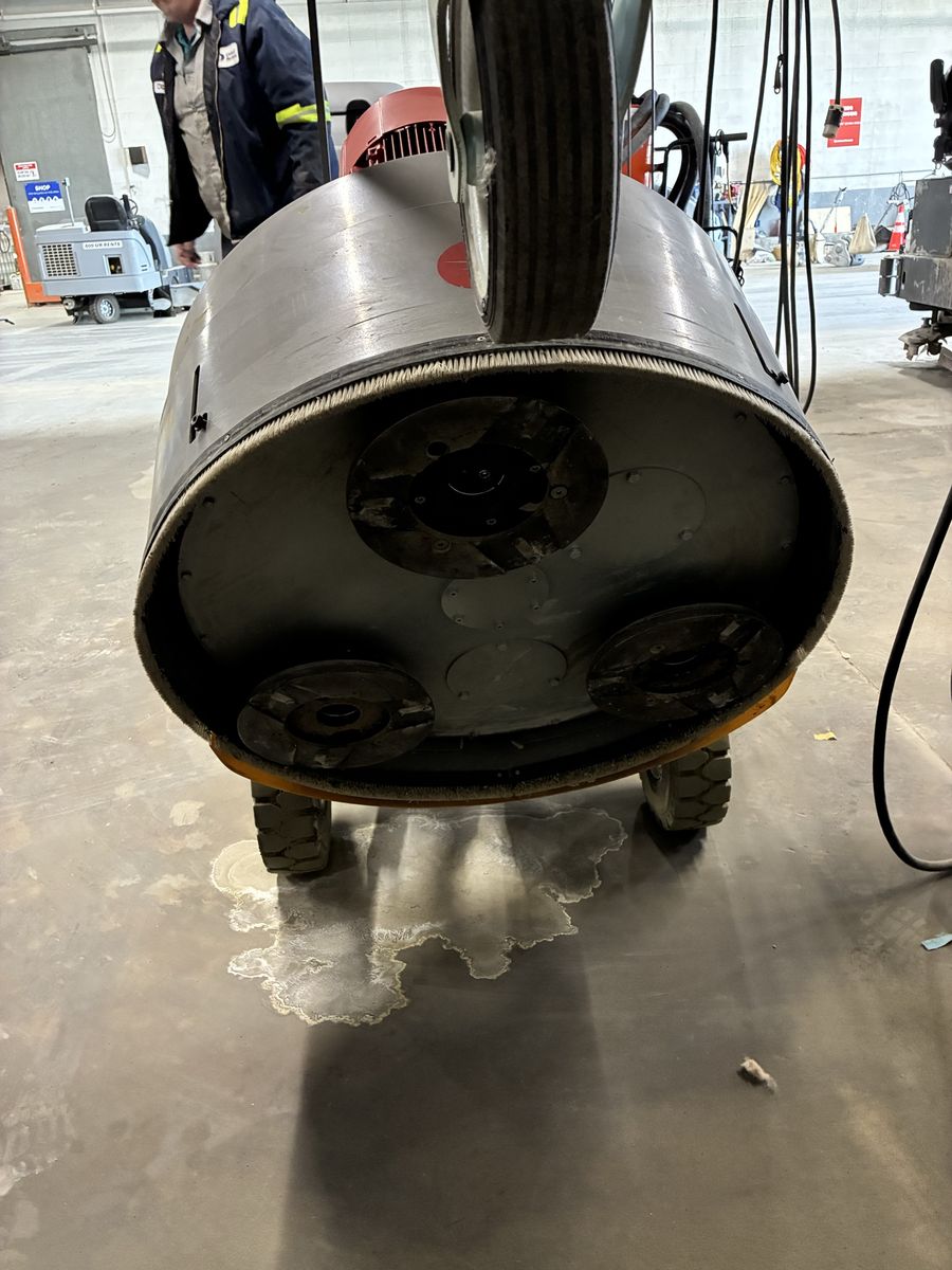 Main image 6