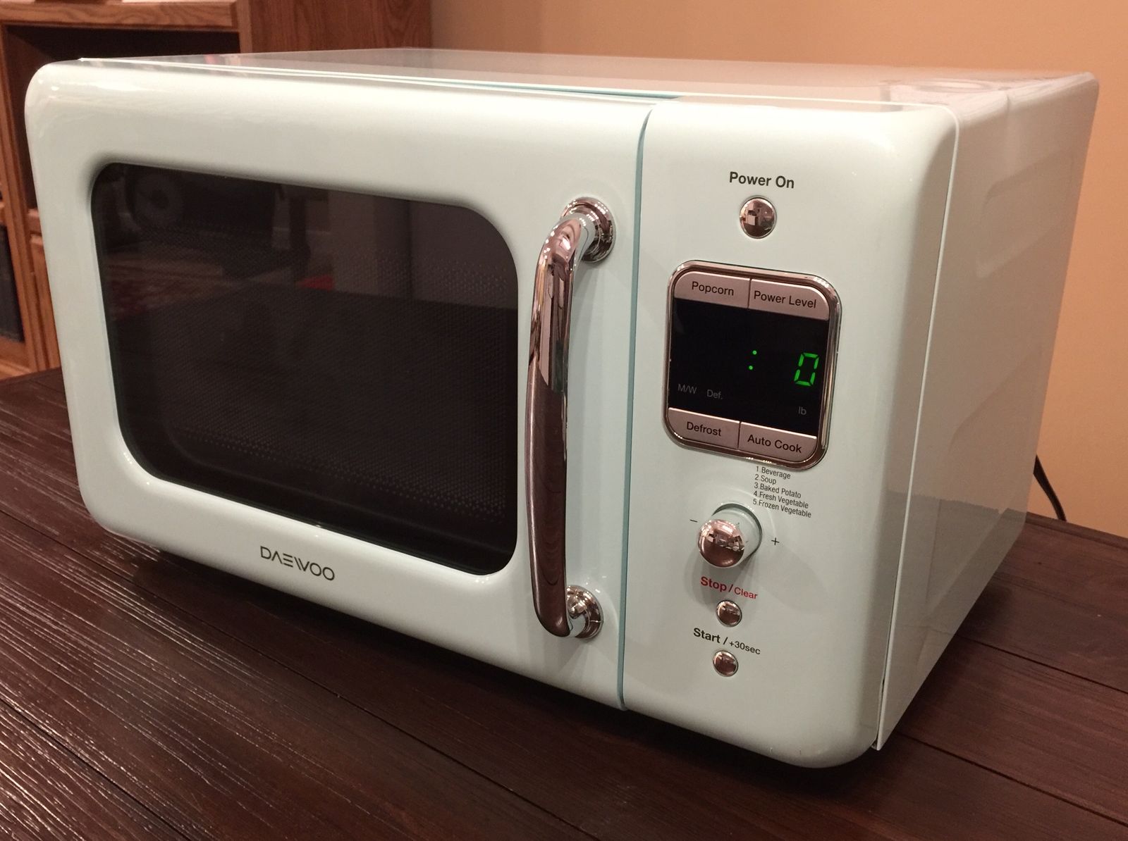 Daewoo Retro Mint Green Microwave – Vintage Style – Works Great