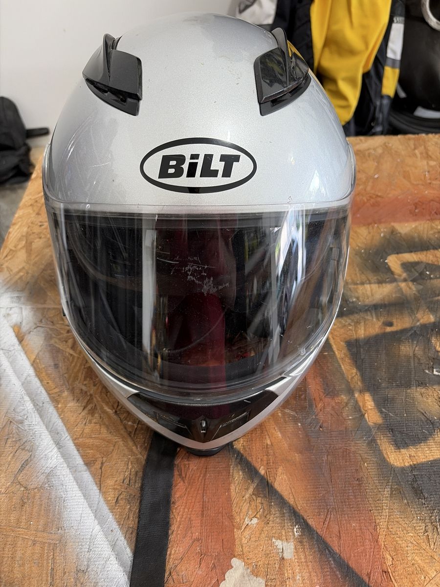 2xl BILT Motorcycle Helmet - Silver Full-Face