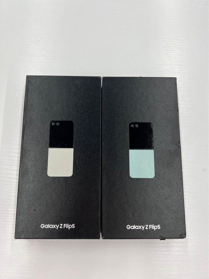 Samsung Galaxy Z Flip5 In Two Colors, Brand New 256GB - T-Mobile