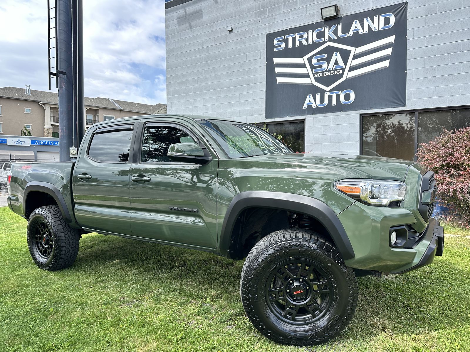 2022 Toyota Tacoma TRD Off-Road