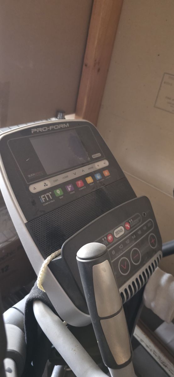 Free elliptical