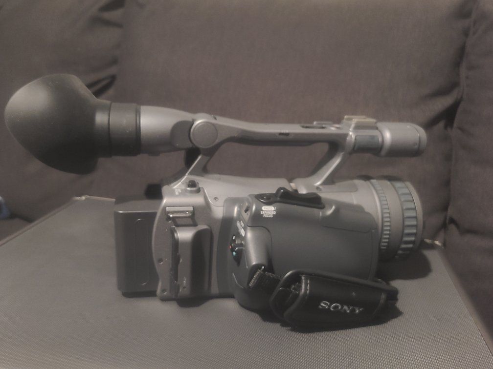 Main image 5