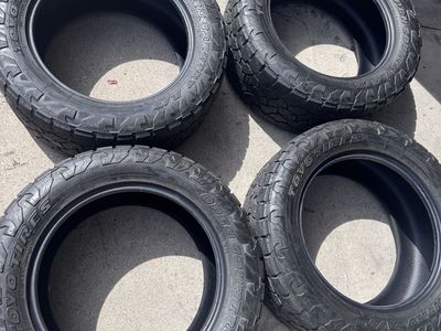 Toyo AT3 33x12.50R20 Tires