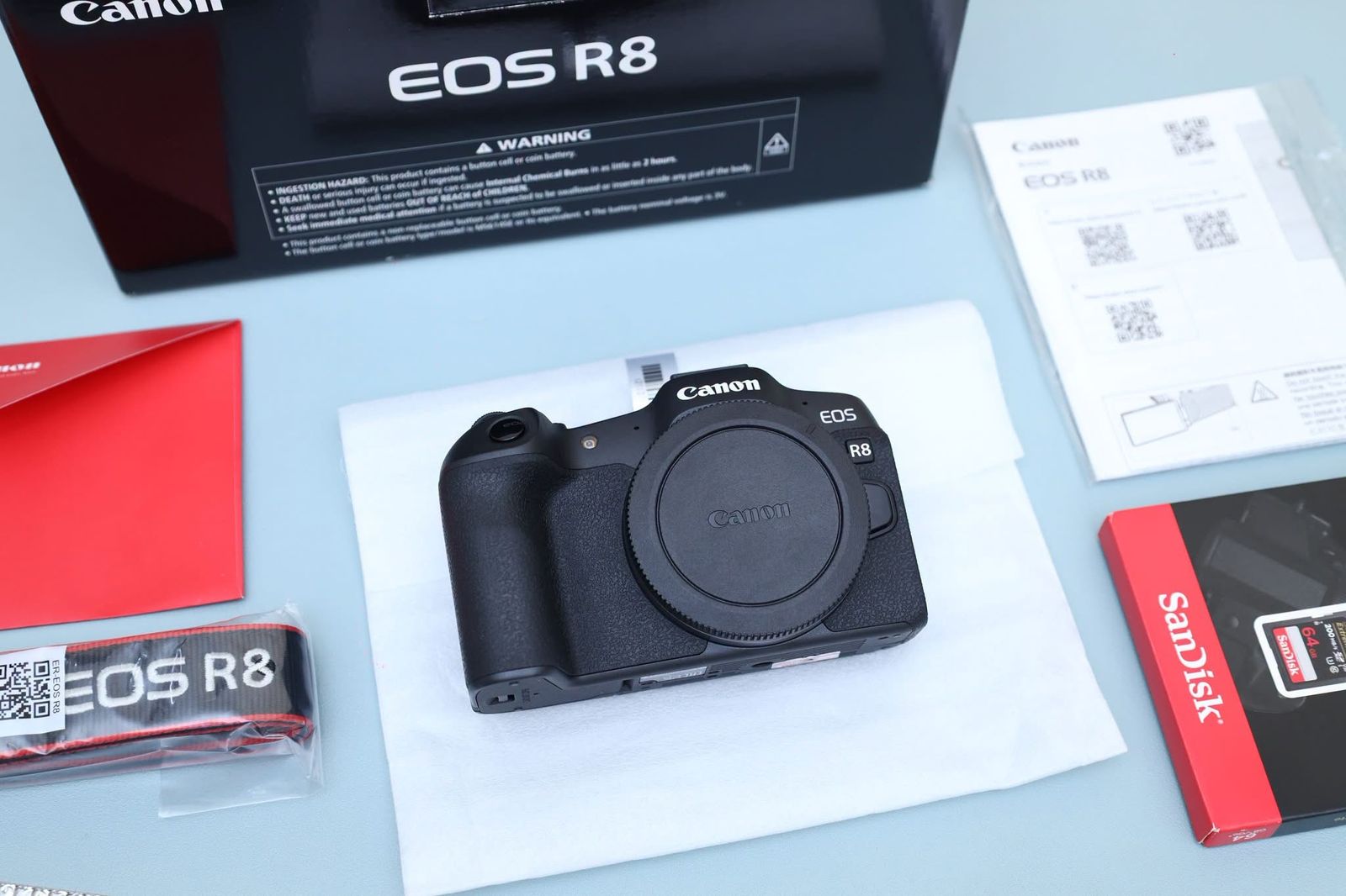 Canon R8, rf24-240
