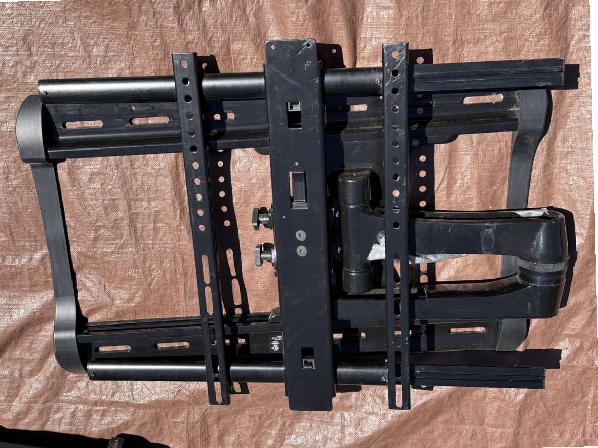 Main image 3