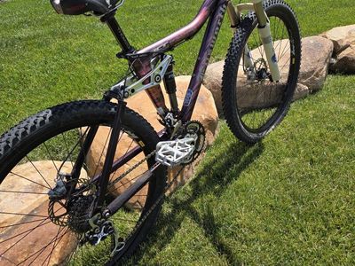 Xsmall Ellsworth Truth Full Suspension Mountain Bike - Fox Float Suspension, Shimano Deore XT