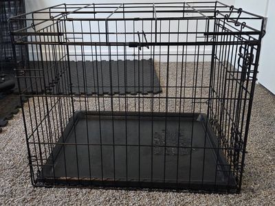 Dog Crate with Removable Tray