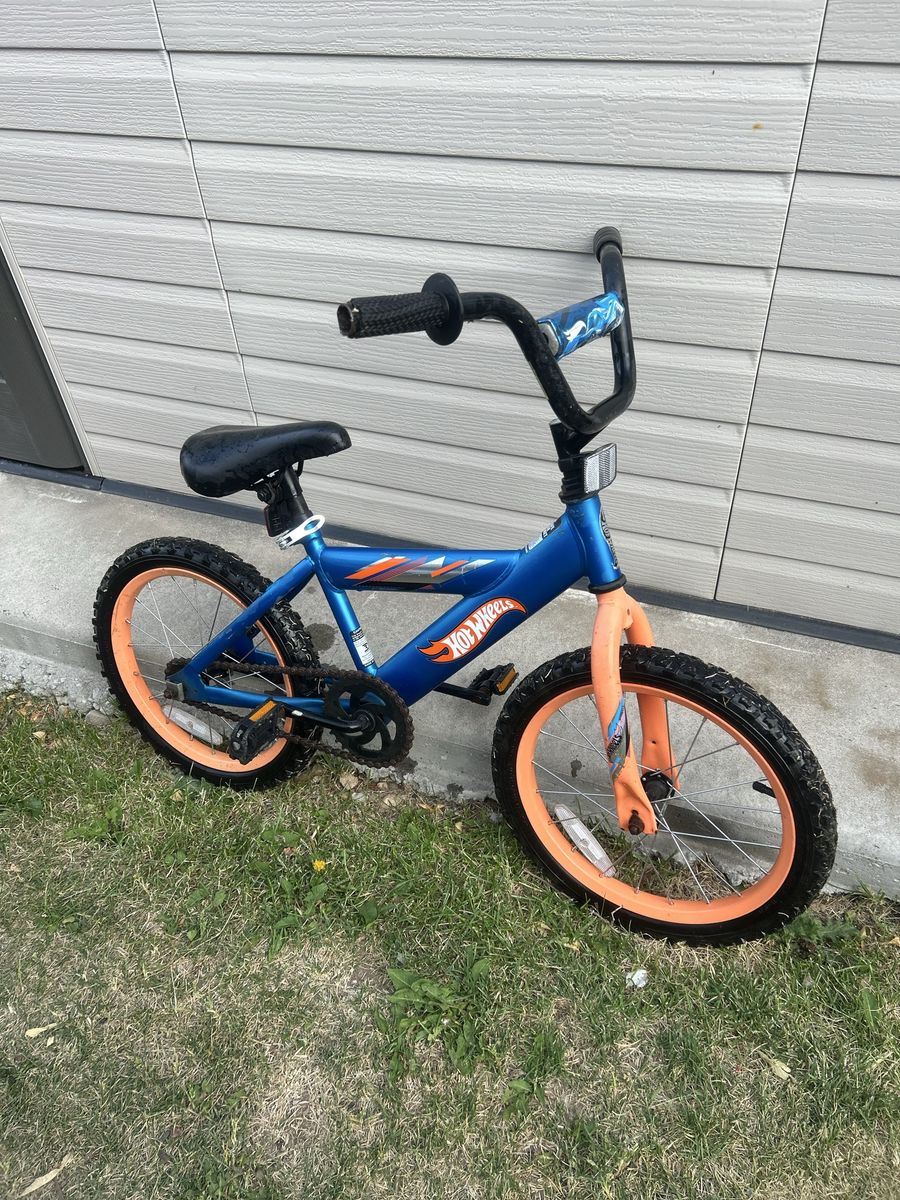Boys 16” hot wheels bike