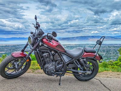Clean, Custom 2022 Honda Rebel 1100 – Excellent Condition standard transmission