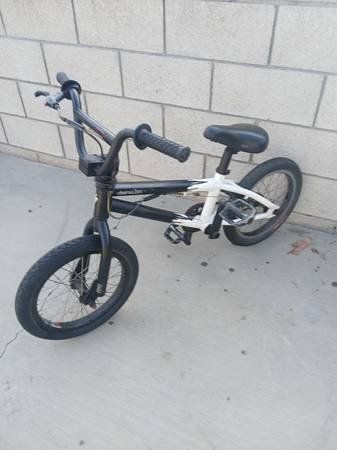 Specialized Fuse Sixteen 16" Tires Bmx Kids Bicycle