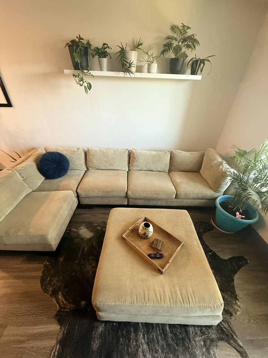 Spacious 4-Piece Sectional Sofa with Ottoman - neutral green Upholstery