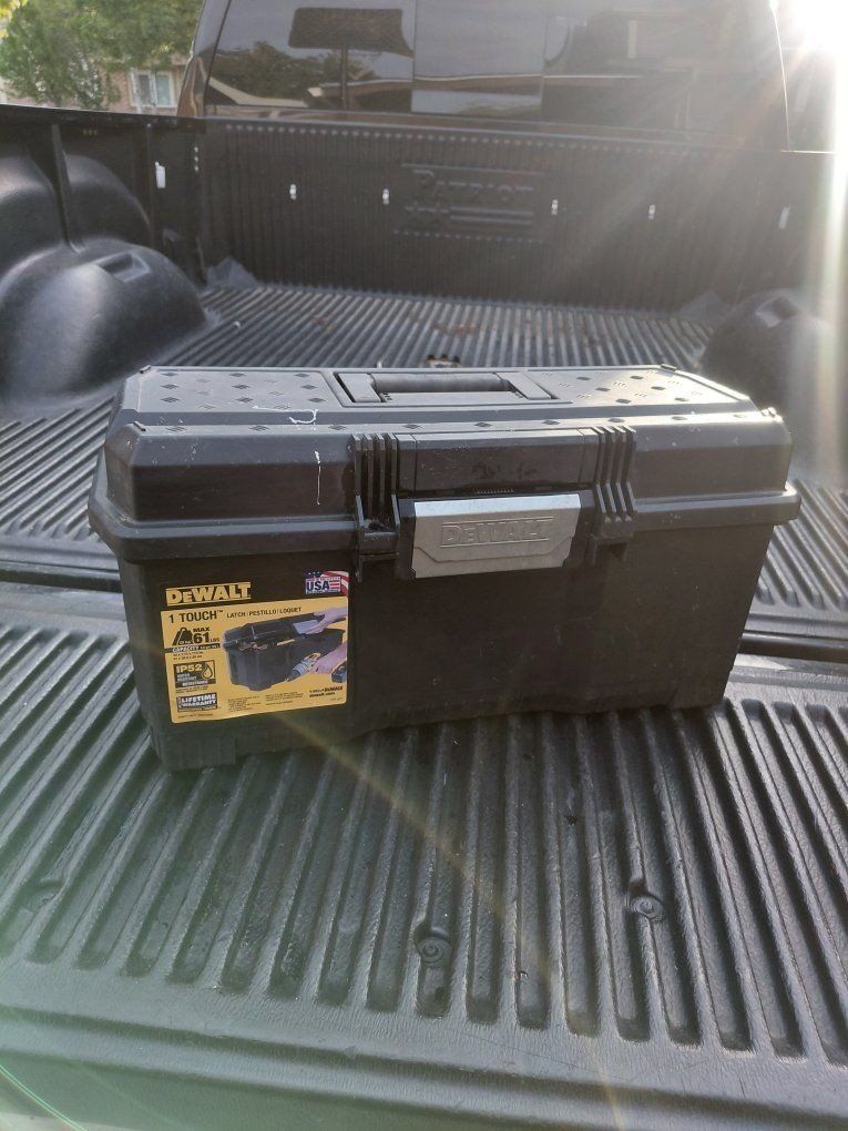 Dewalt tool box