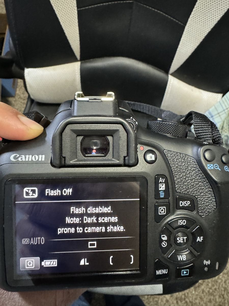Canon t6, 2 lenses