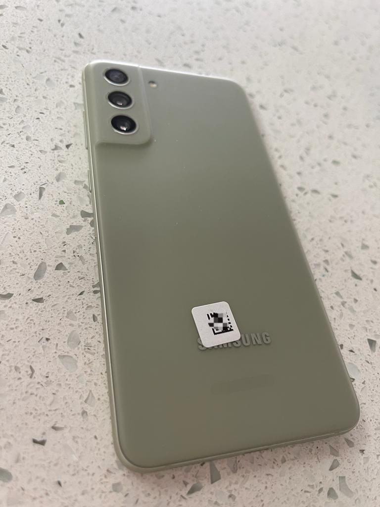 Samsung Galaxy S21FE 5G -128GB -Unlocked