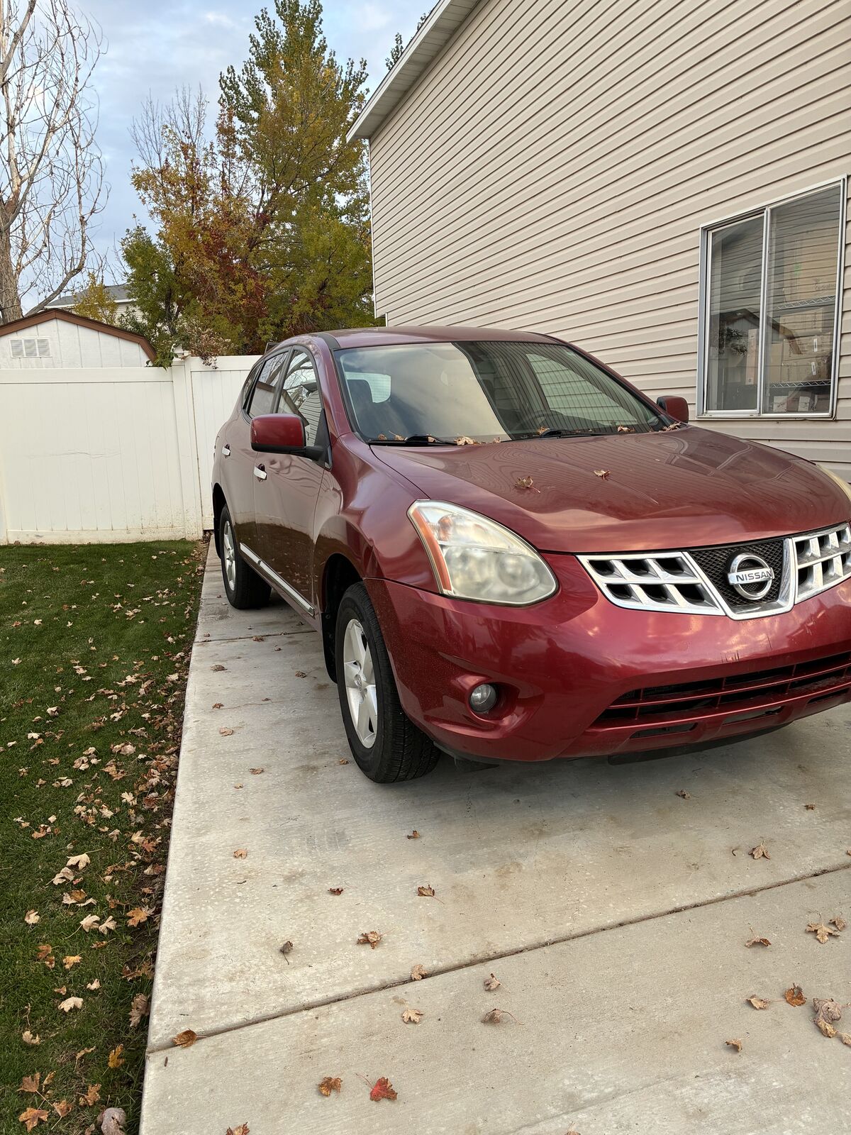 2013 Nissan Rogue SV w/SL Package