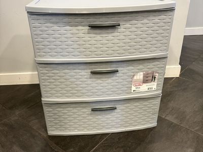 Brand new Wide 3-Drawer Weave