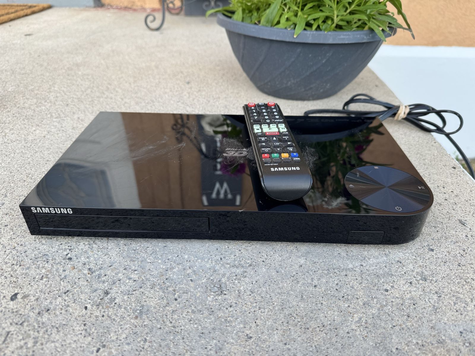 Samsung Smart Blu-ray Player Model BD-FM59C