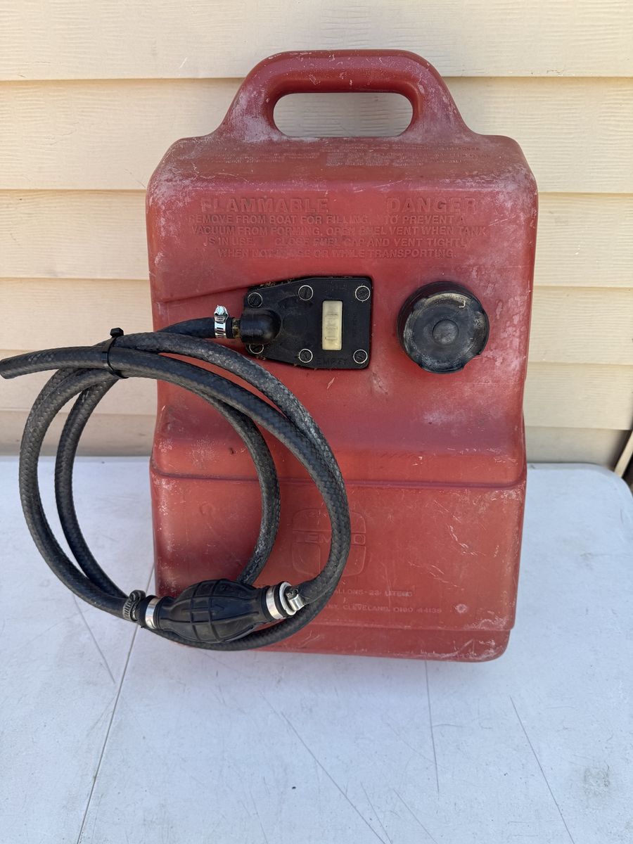 6 GALLON OUTBOARD MOTOR TANK