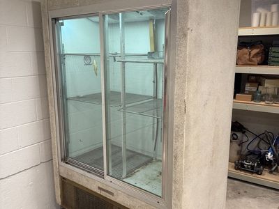 Commercial cooler beverage refrigerator drink fridge merchandiser