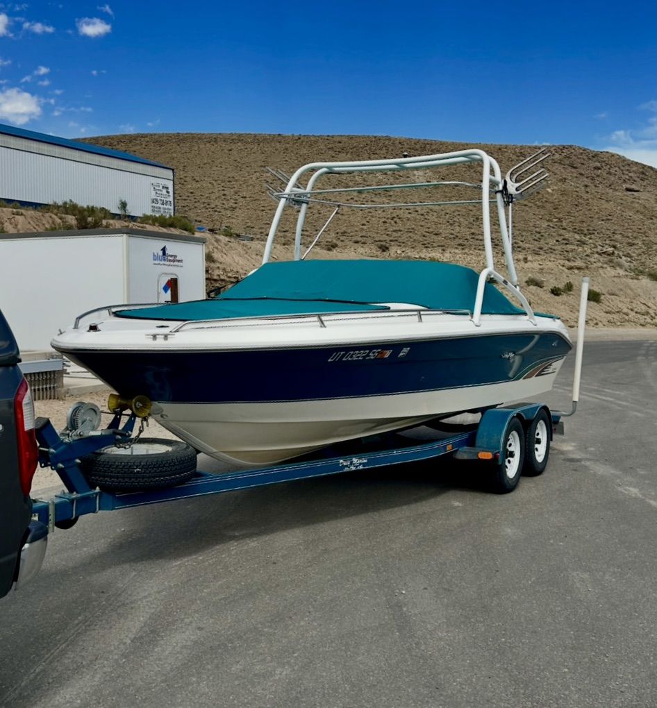 1996 SeaRay 210 BR Signature