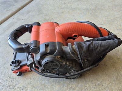 Black & Decker 16" Corded Belt Sander with Dust Bag