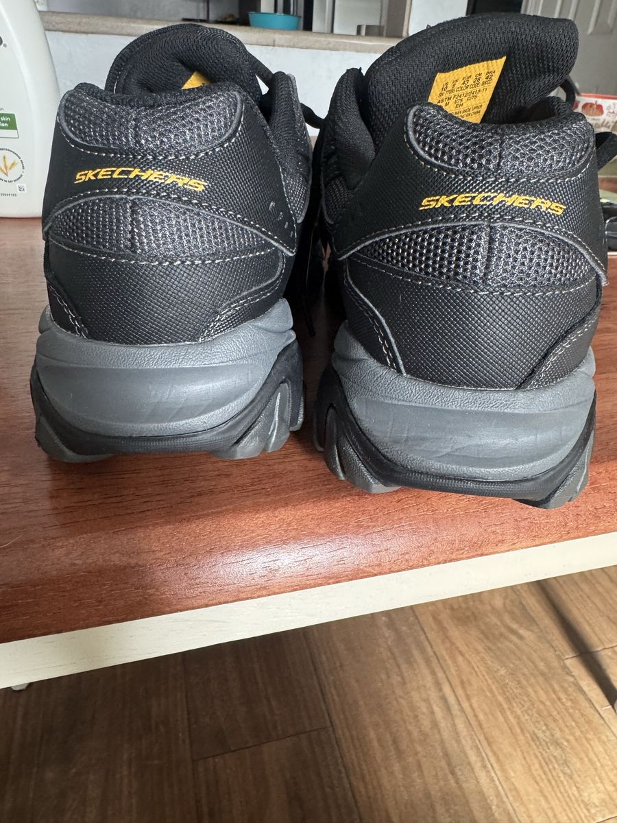 Shoe sketchers work shoe size 10
