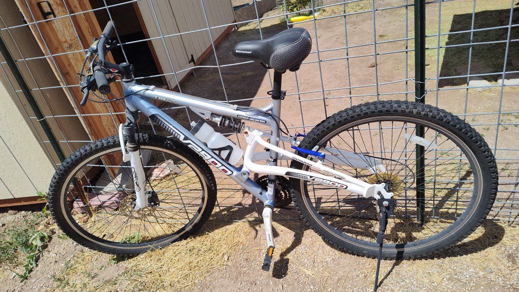 Genesis Titanium V2900 Mountain Bike (29inch)