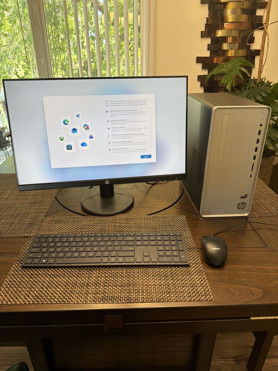 HP Ryzen 7 Desktop Computer Bundle – 24” HP Monitor, Keyboard & Mouse – Windows 11