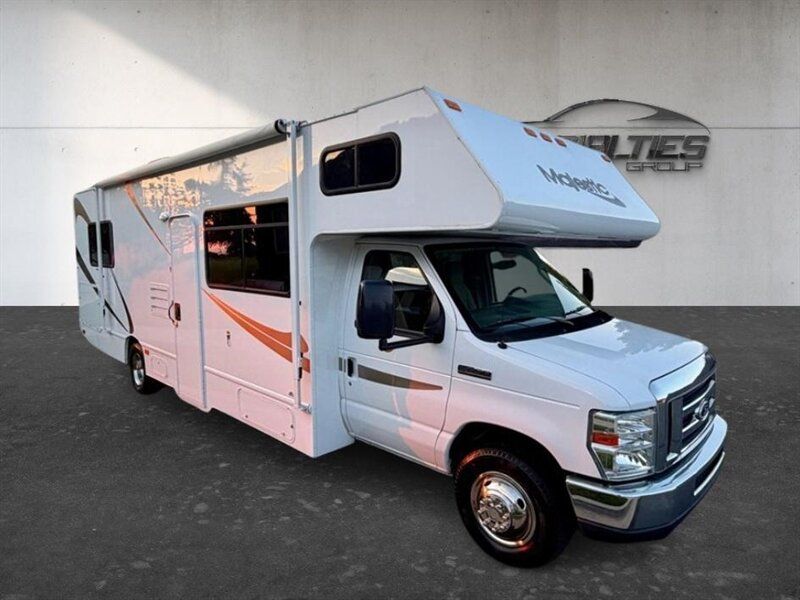 2014 Ford E-450 and Econoline 450 