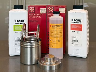 Stainless 120-film B&W developing kit (tank, reel, chemistry)
