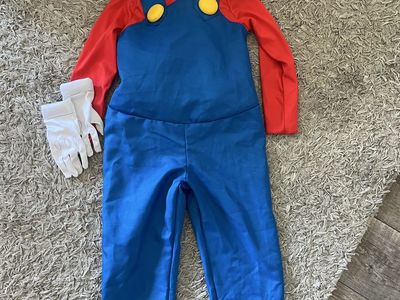 Mario costume 5-7 year old