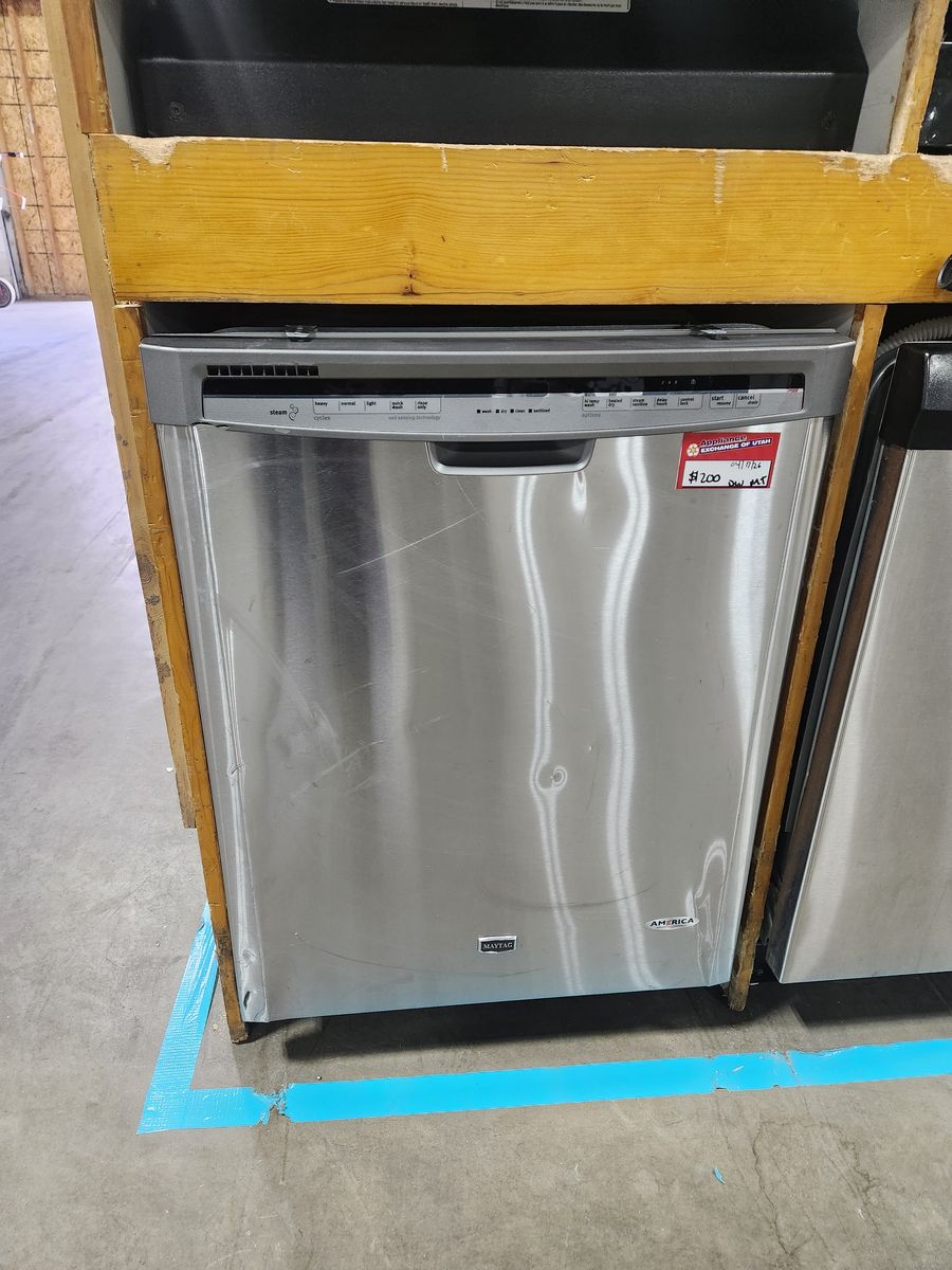 NICE MAYTAG STAINLESS STEEL DISHWASHER! W-WARRANTY