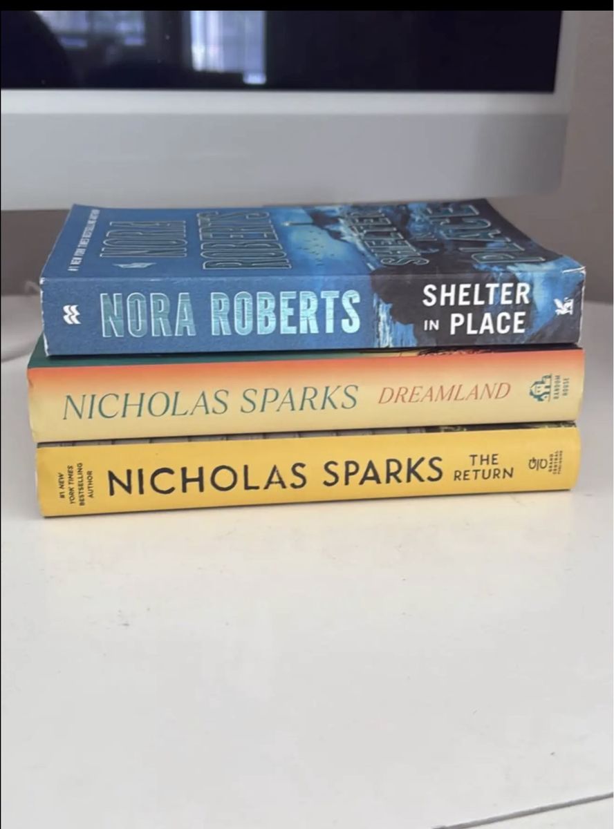 Assorted Fiction Books - Nora Roberts & Nicholas Sparks (3-Book Bundle)