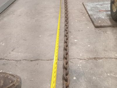 Heavy Duty Tow Chain with Hook 14 ft. x 3/8 chain. with grab hooks. Great condition.