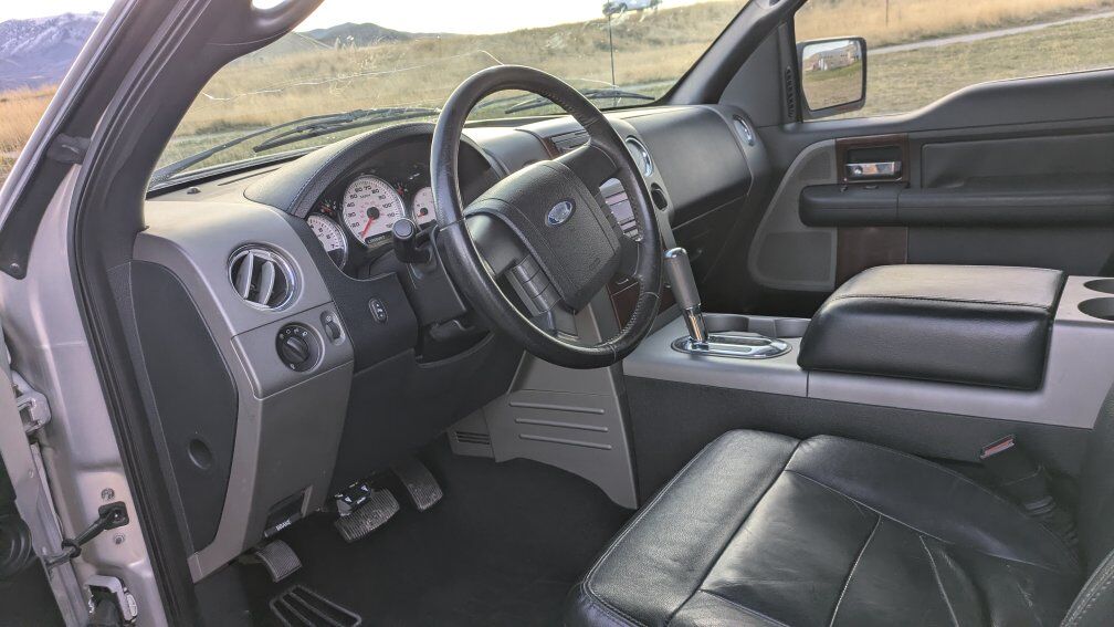 2006 FORD F150 Lariat