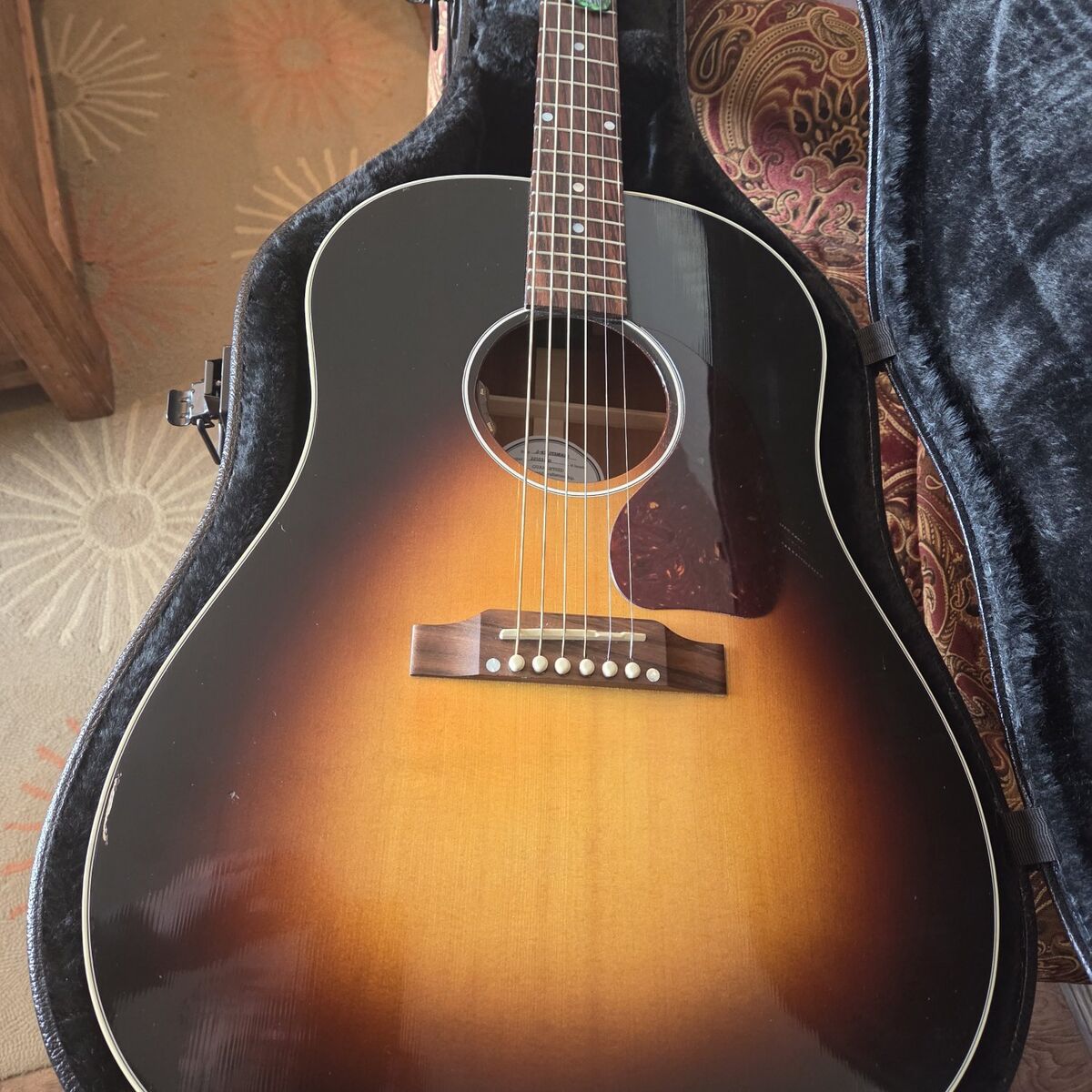 Gibson J-45 Standard 2023 acoustic-electric