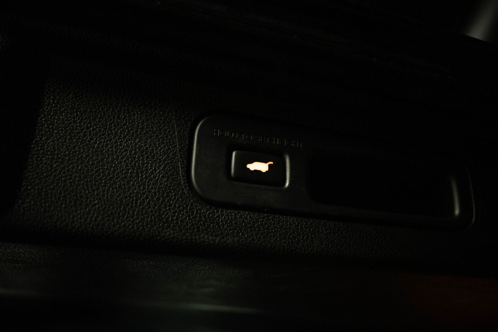 Main image 9