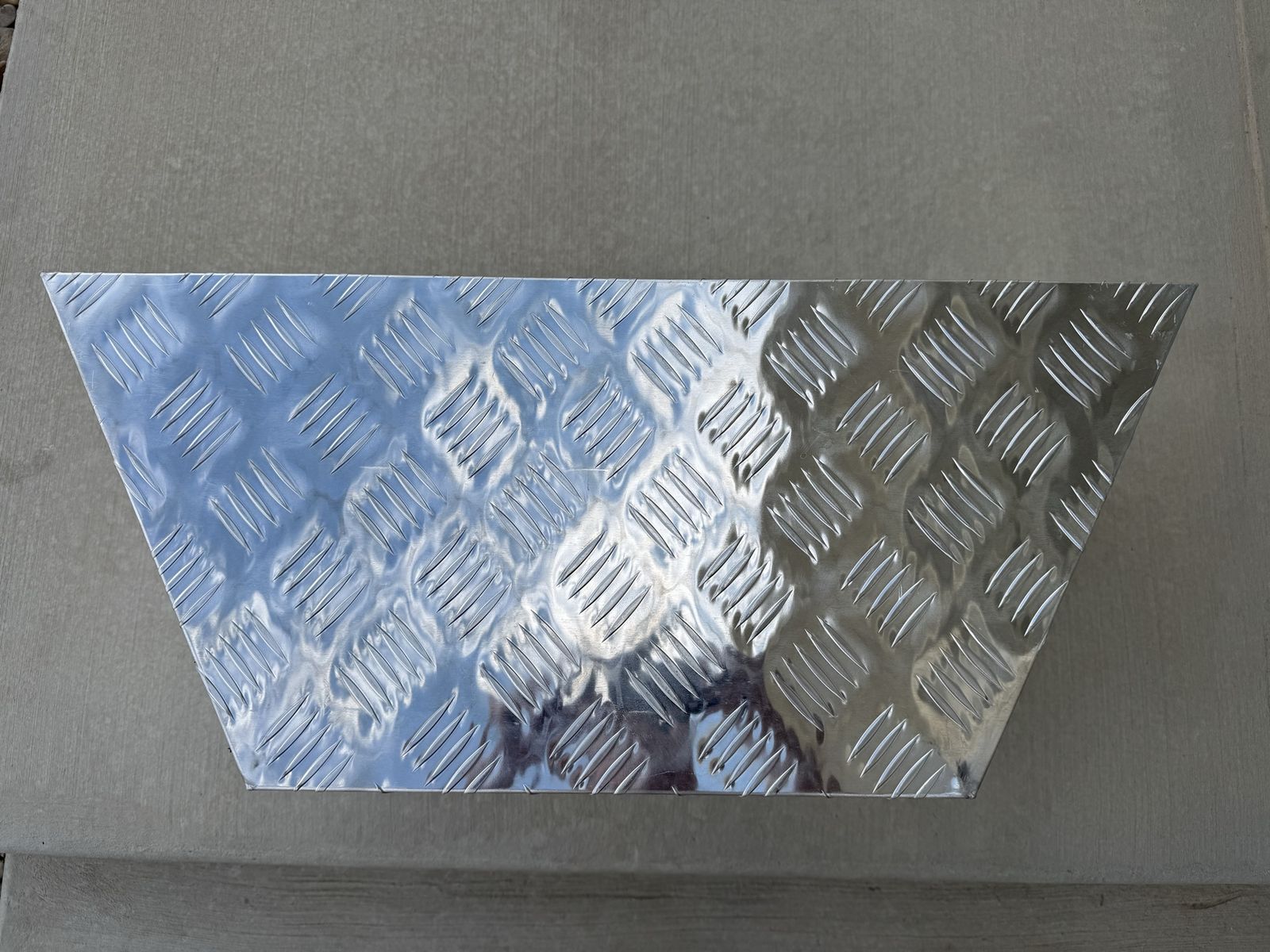 Main image 2