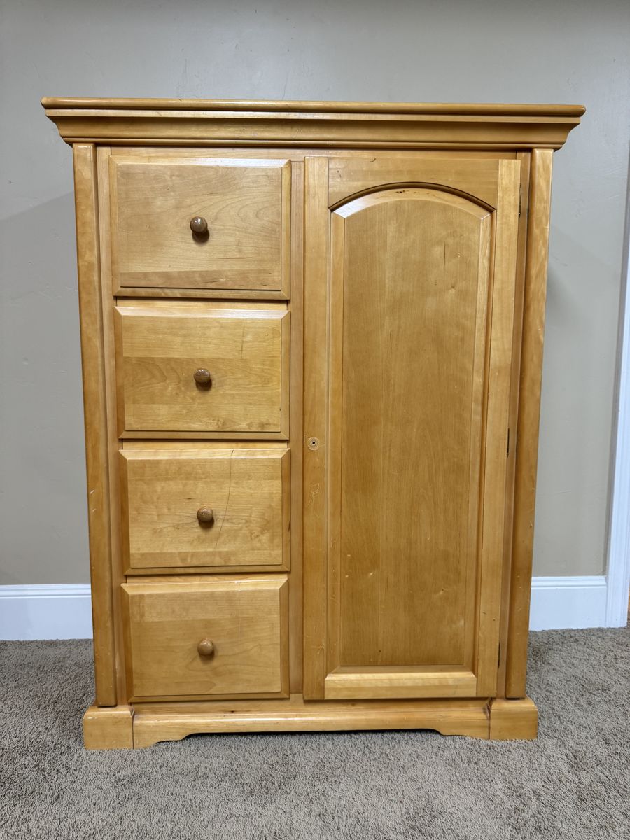 Main image 4