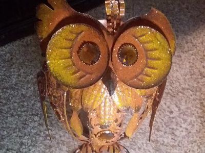 TRULY UNIQUE CANDLE HOLDER FOR OWL LOVERS! Decorative Metal Owl Candle Holder - Gold/Brown Tones, Super Sparkly!
