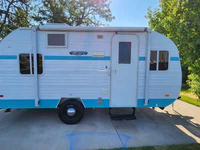 2015 Riverside White Water 177 Retro
