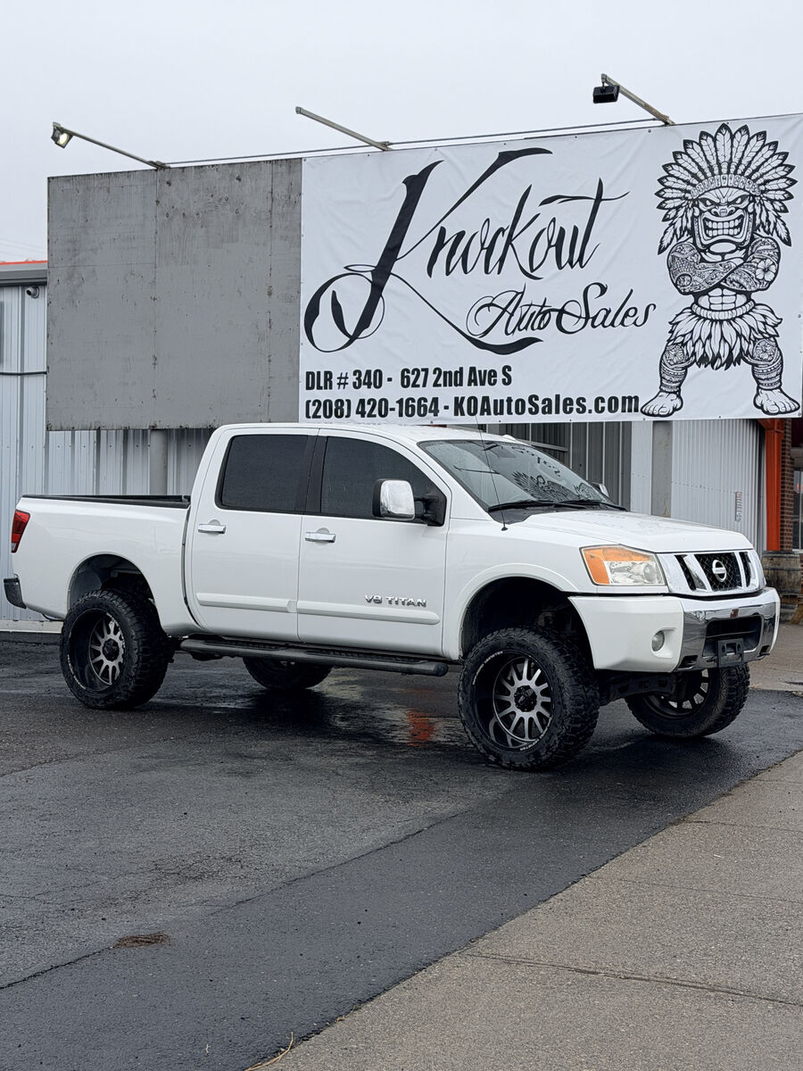 2010 Nissan Titan LE